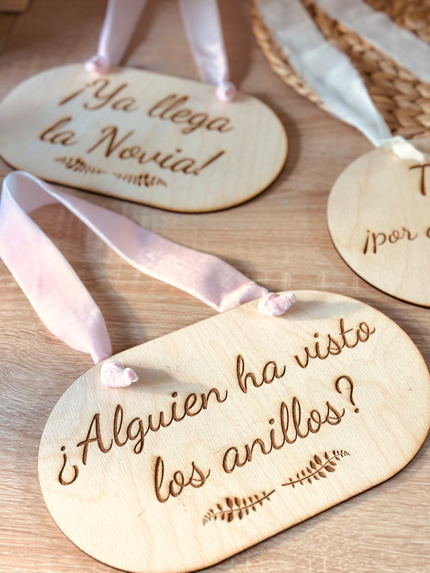 Cartel Llega la Novia