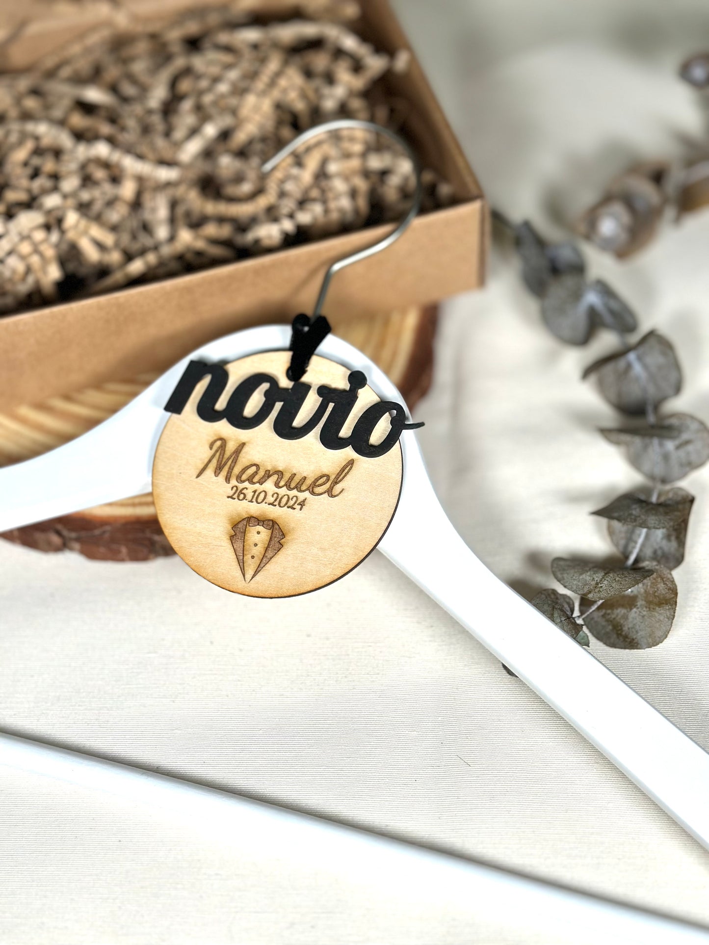 Aplique para perchas de novios.