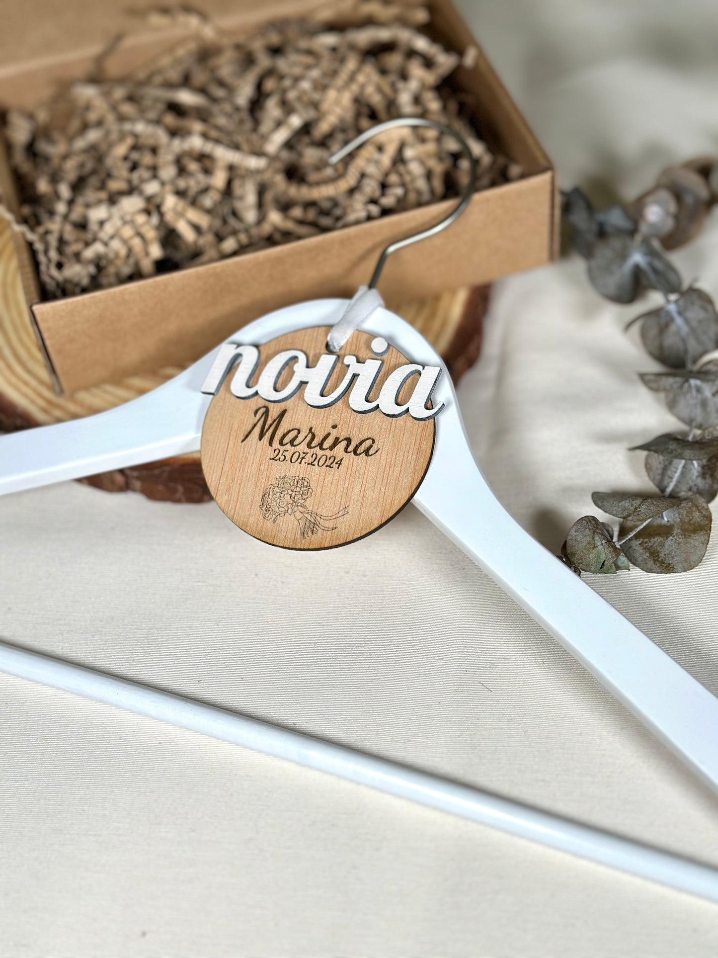Aplique para perchas de novios.